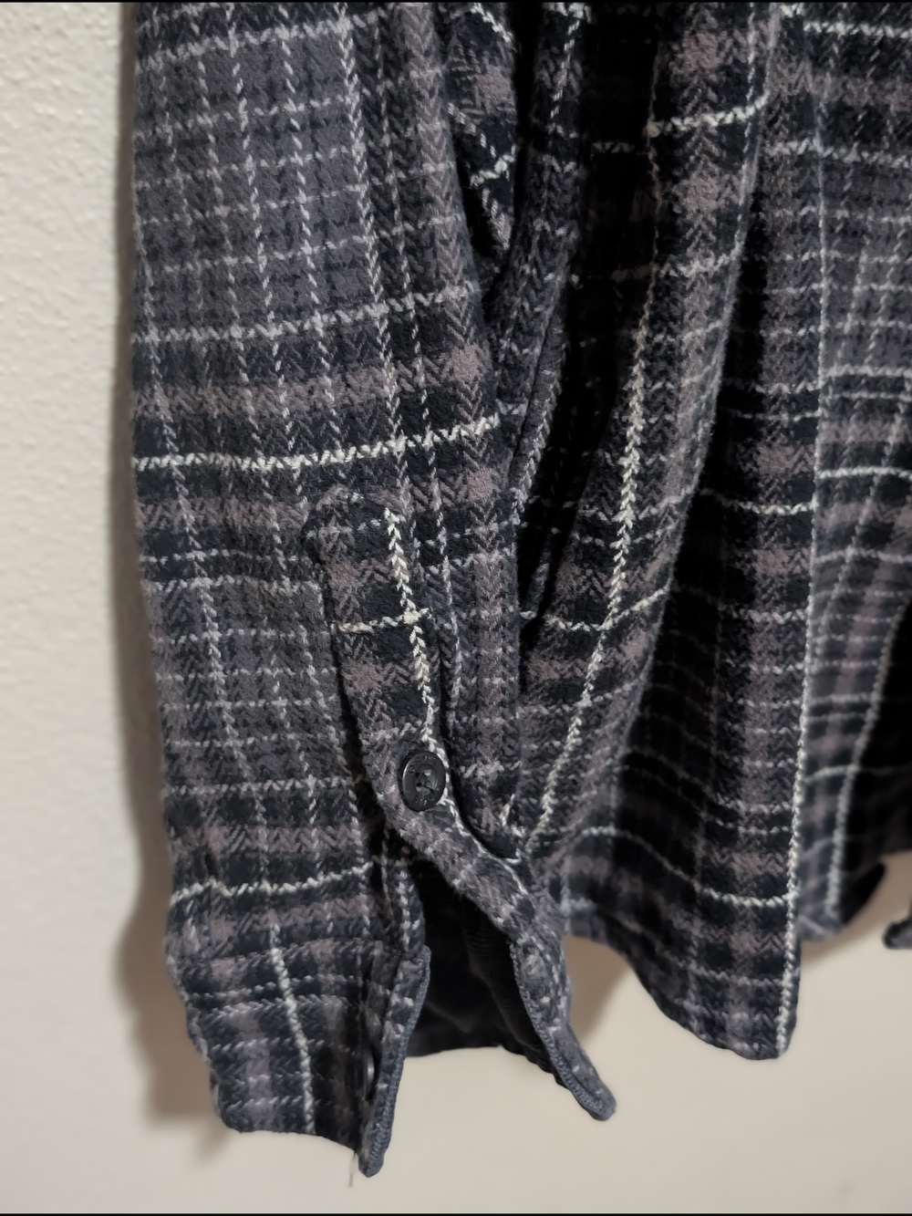 Orvis Black and White Plaid Casual Button-Down Shirt - Picture 2 of 7